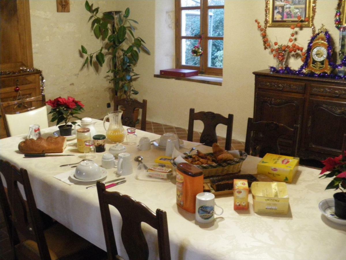 Bed and Breakfast Domaine De La Touche Mosnay Экстерьер фото